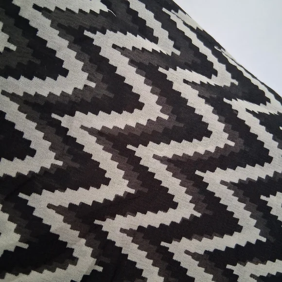 SPIAGGA DOLCE Black and White Zigzag Kimono Size 1X Tall - Picture 9 of 13